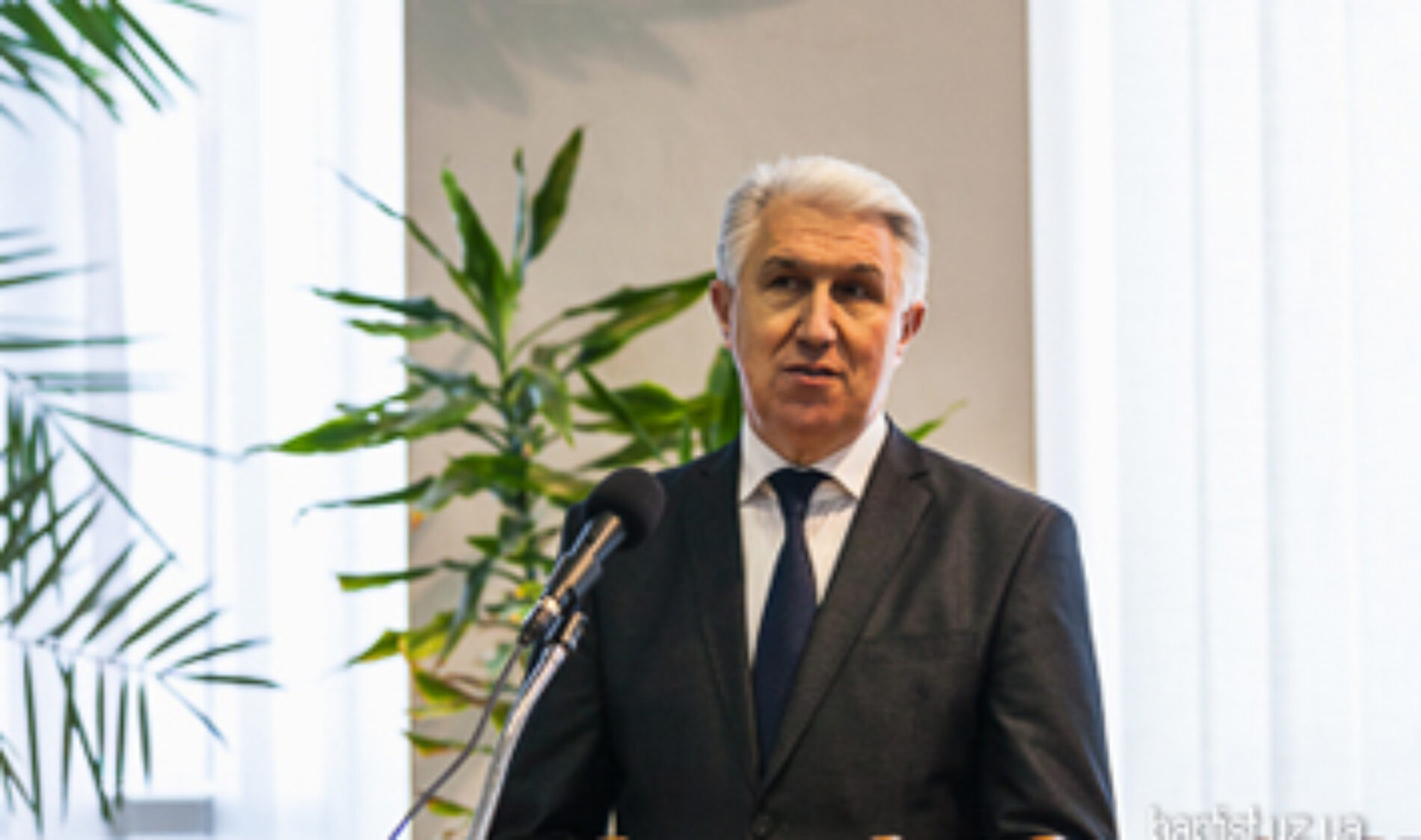 Старший єпископ ЦХВЄУ служив у церквах різних конфесій на Закарпатті
