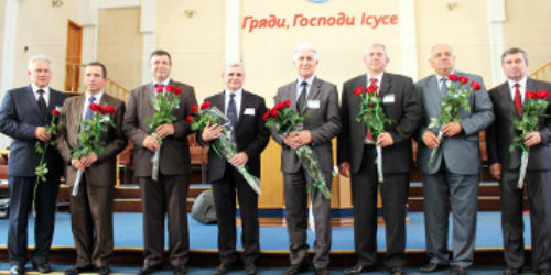 Старшим єпископом ЦХВЄУ знову обрано Михайла Паночка, у структурі регіональних об’єднань – деякі зміни