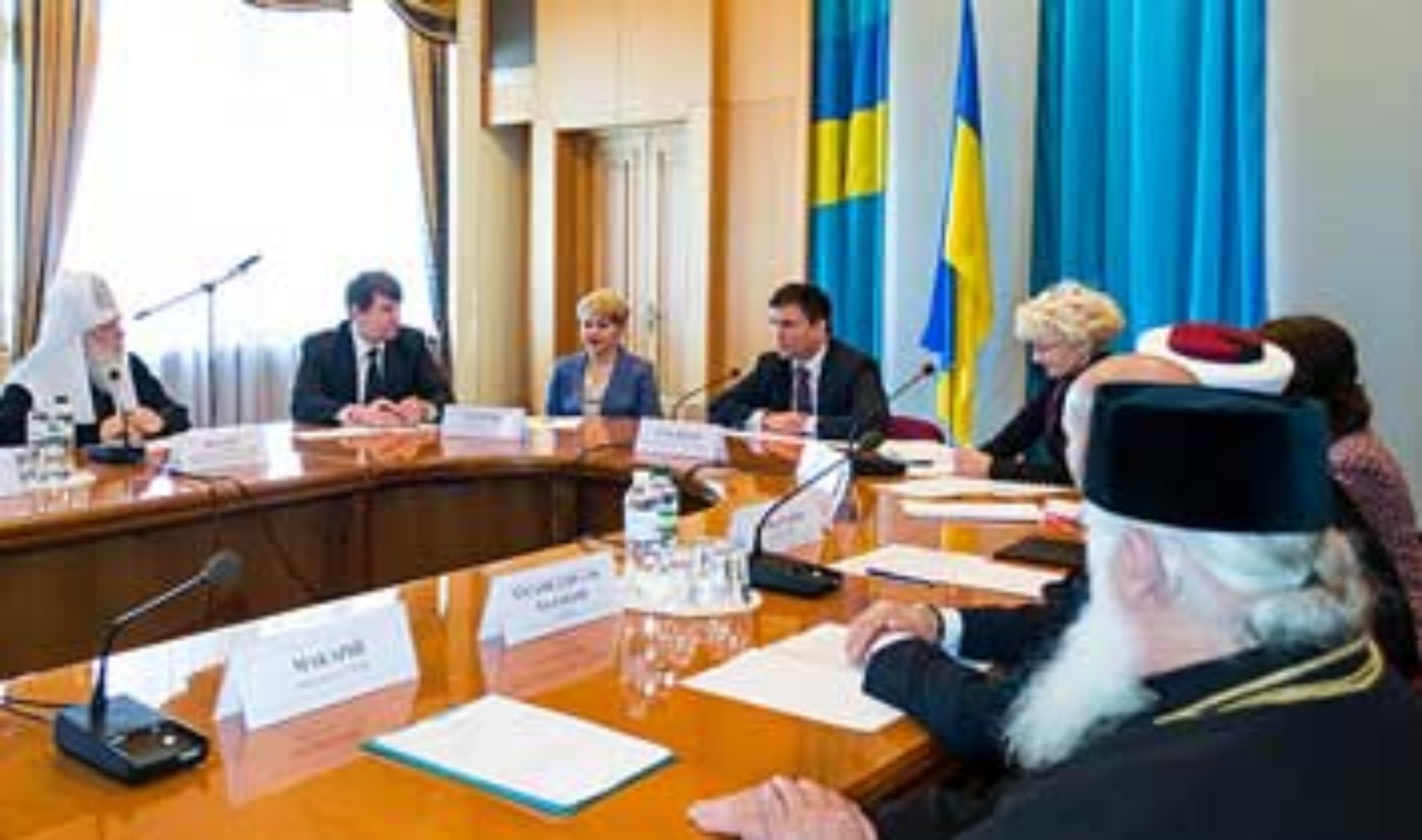 МЗС України налагоджує співпрацю з релігійними організаціями