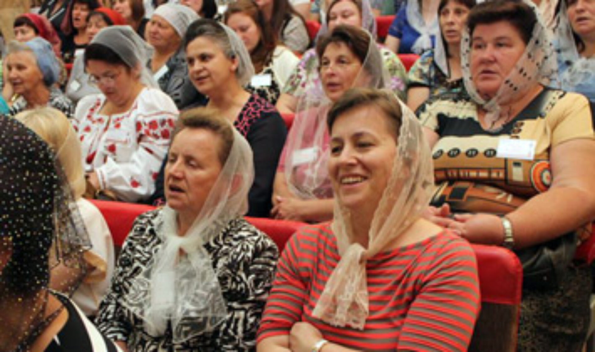 Учасниці Всеукраїнської жіночої конференції ЦХВЄУ звернулися до Президента з проханням оголосити День всенародного покаяння