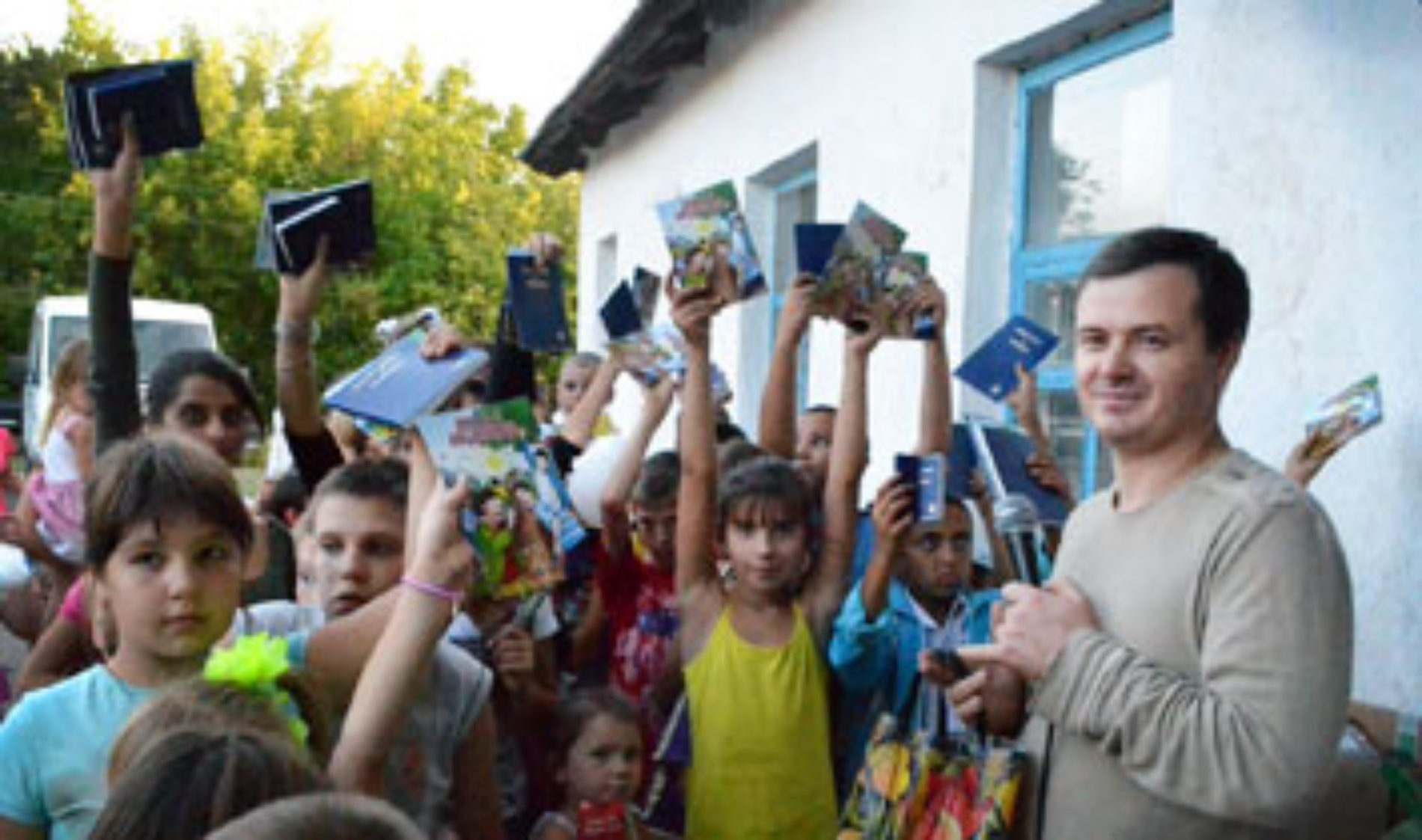 Пастора Тараса Сеня, якого у неділю затримали  представники збройного угрупування «ЛНР», звільнено