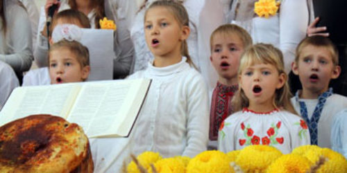 Плід, що виростав 20 років – привітати з ювілеєм церкву ХВЄ у Тарасівці прийшла влада і сільська інтелігенція