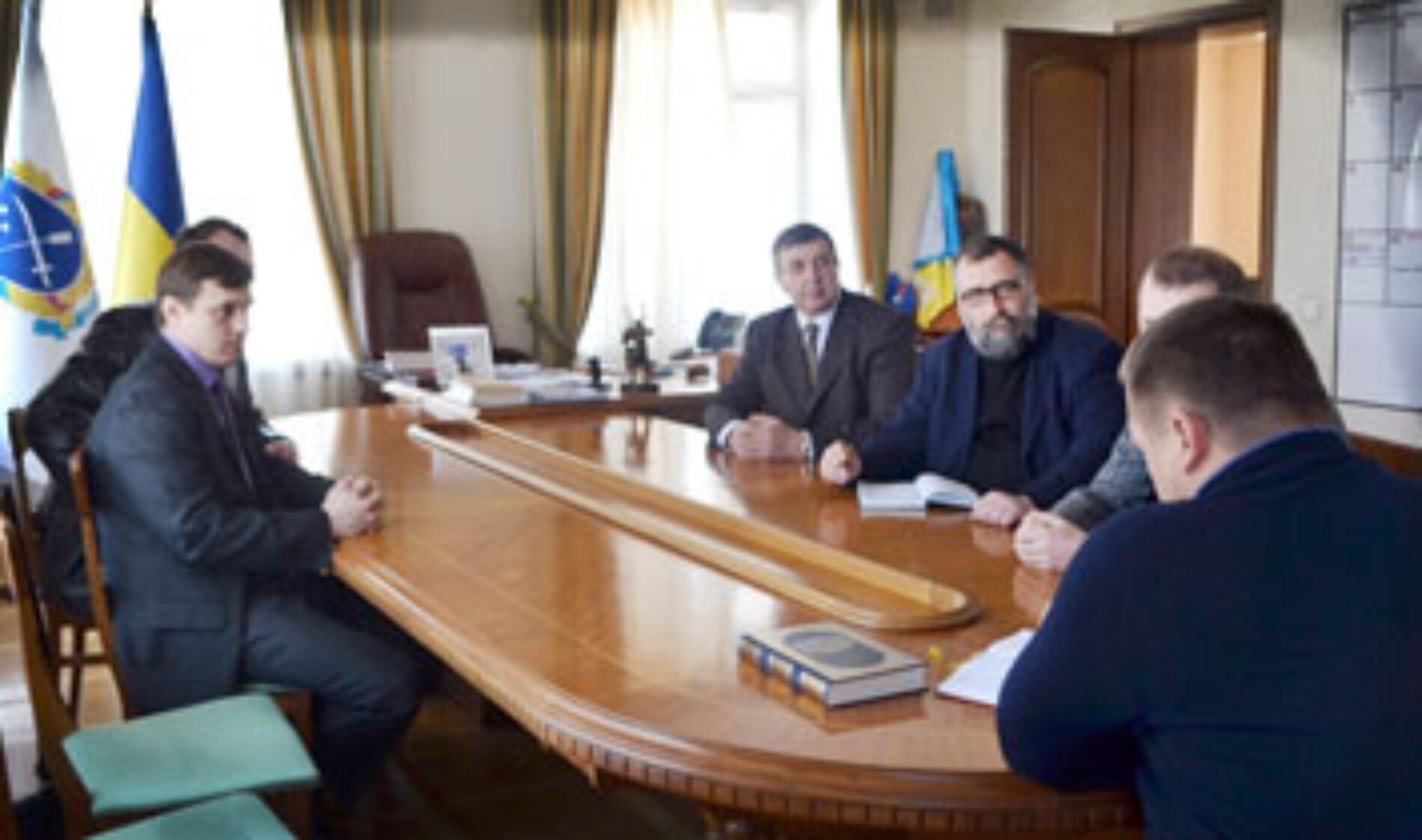 Мер Дніпропетровська зустрівся зі служителями християнських церков