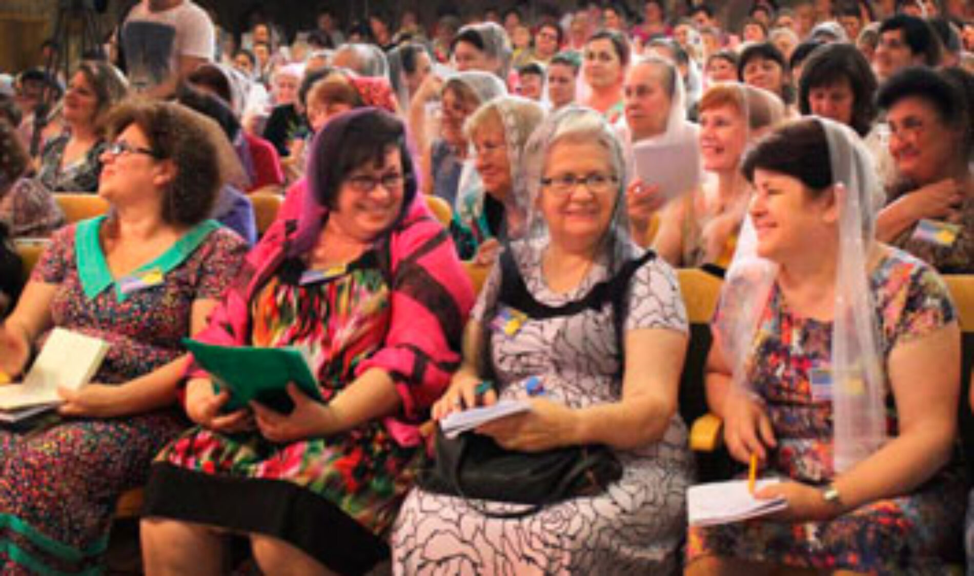 У 21 столітті кожна віруюча жінка – місіонерка, переконані учасниці річної сестринської конференції