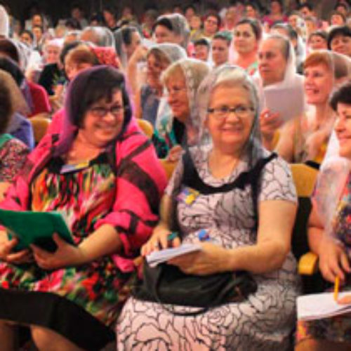 У 21 столітті кожна віруюча жінка – місіонерка, переконані учасниці річної сестринської конференції