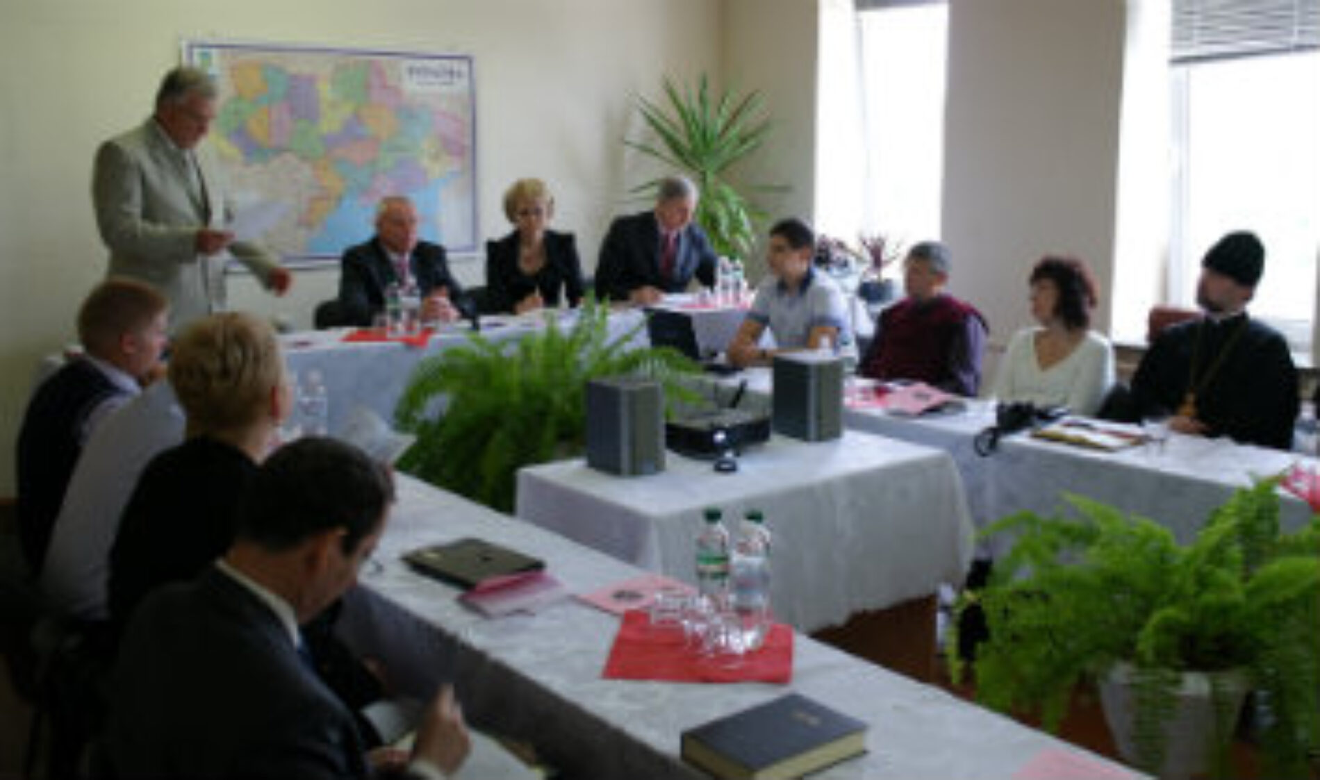 У Чернівцях на базі Духовного центру ЦХВЄУ науковці провели міжнародну конференцію