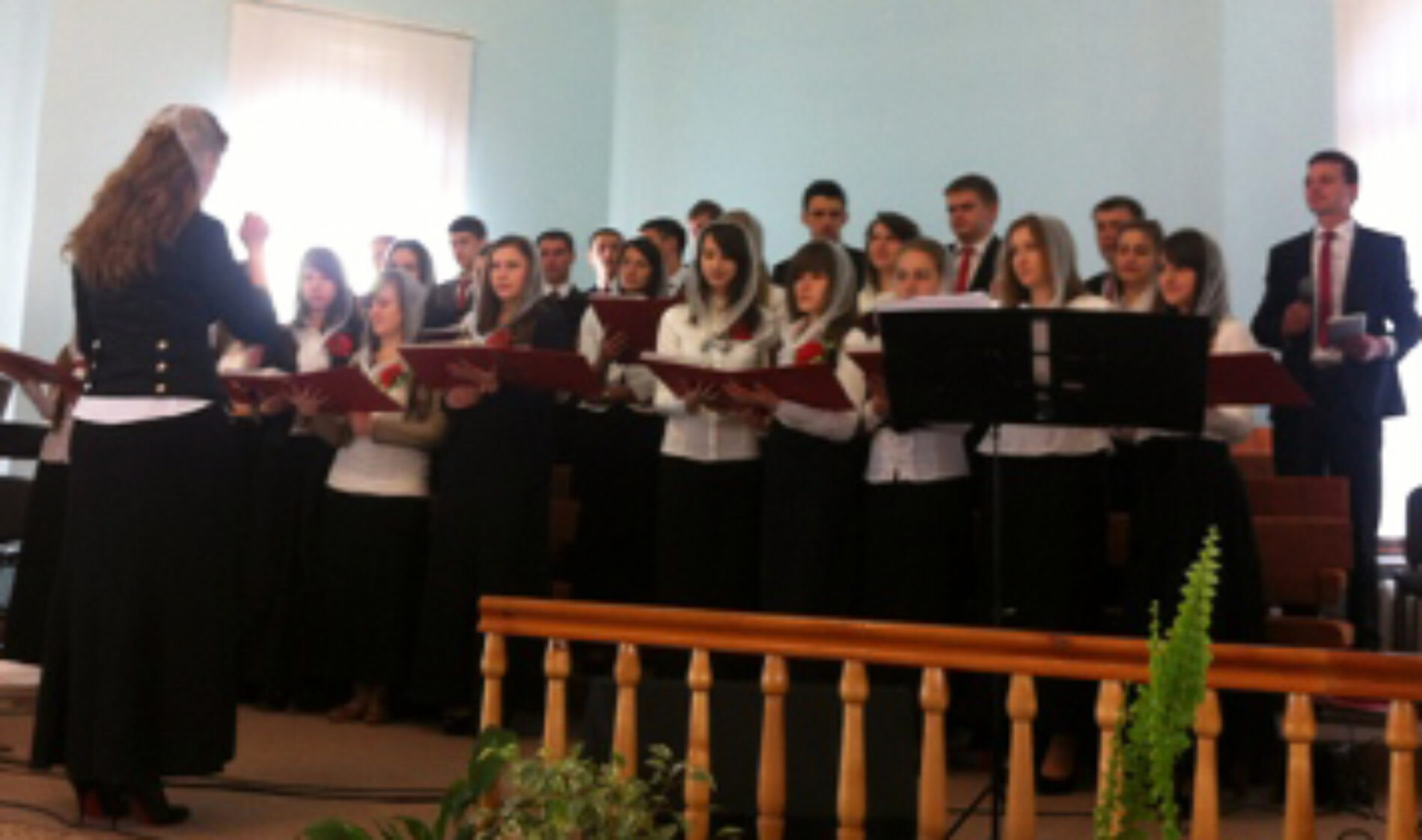 У Зарічанській церкві ХВЄ служили гості з обласного центру