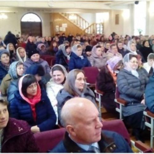 Жінка в сім’ї та служінні