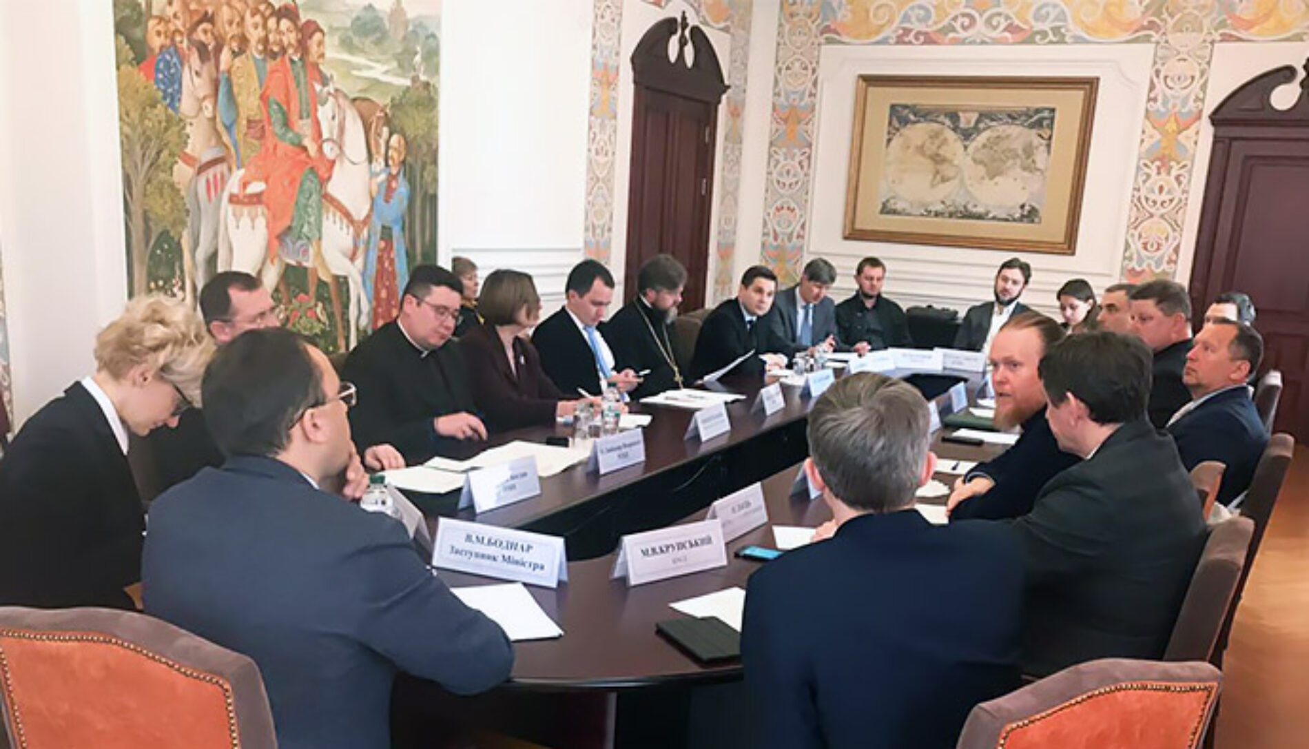 МЗС співпрацюватиме з церквами з відновлення релігійної свободи в окремих районах Донецької та Луганської областей