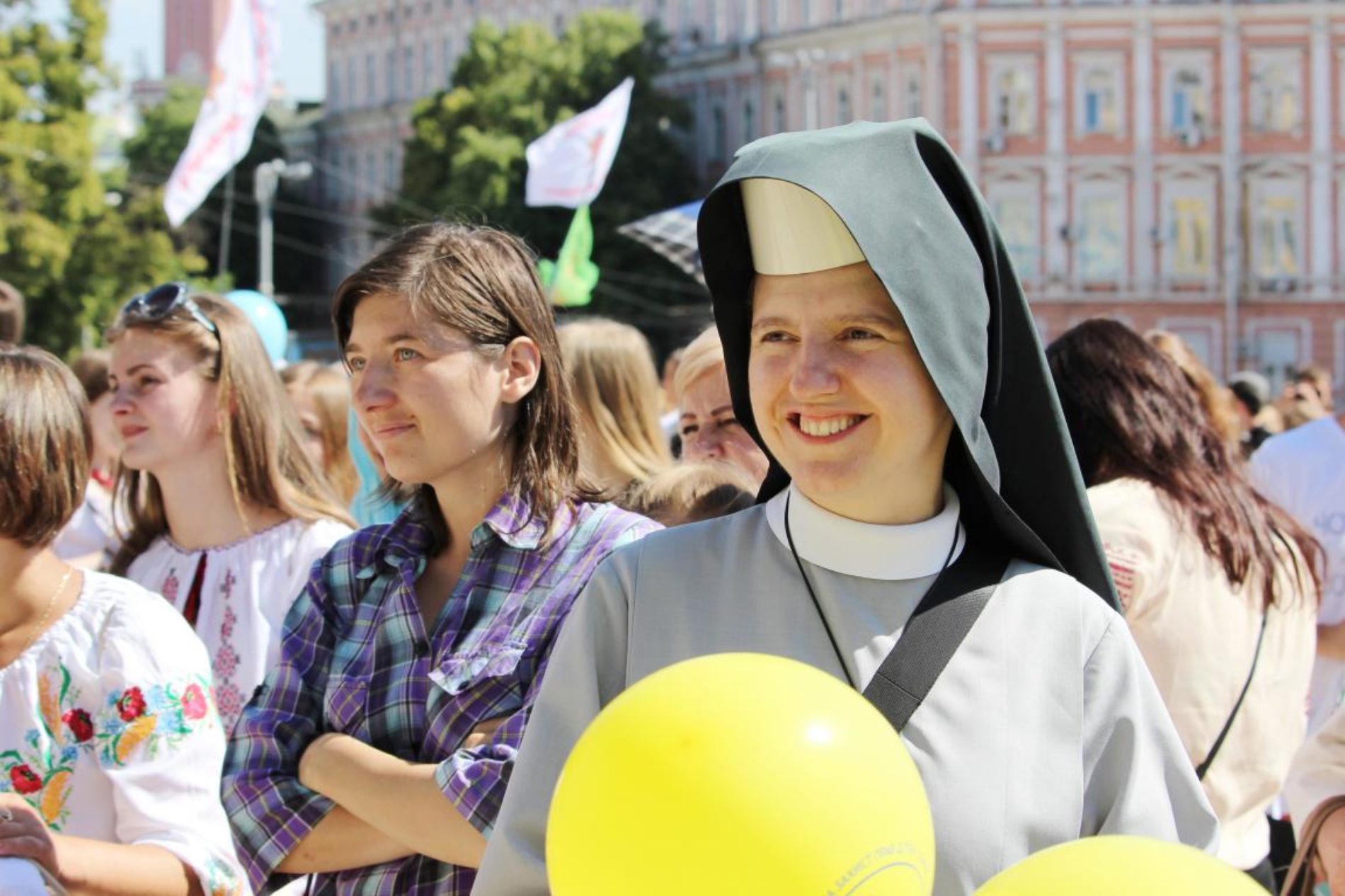 Третя Всеукраїнська Хода на захист прав дітей та сімей зібрала близько 10 тисяч учасників