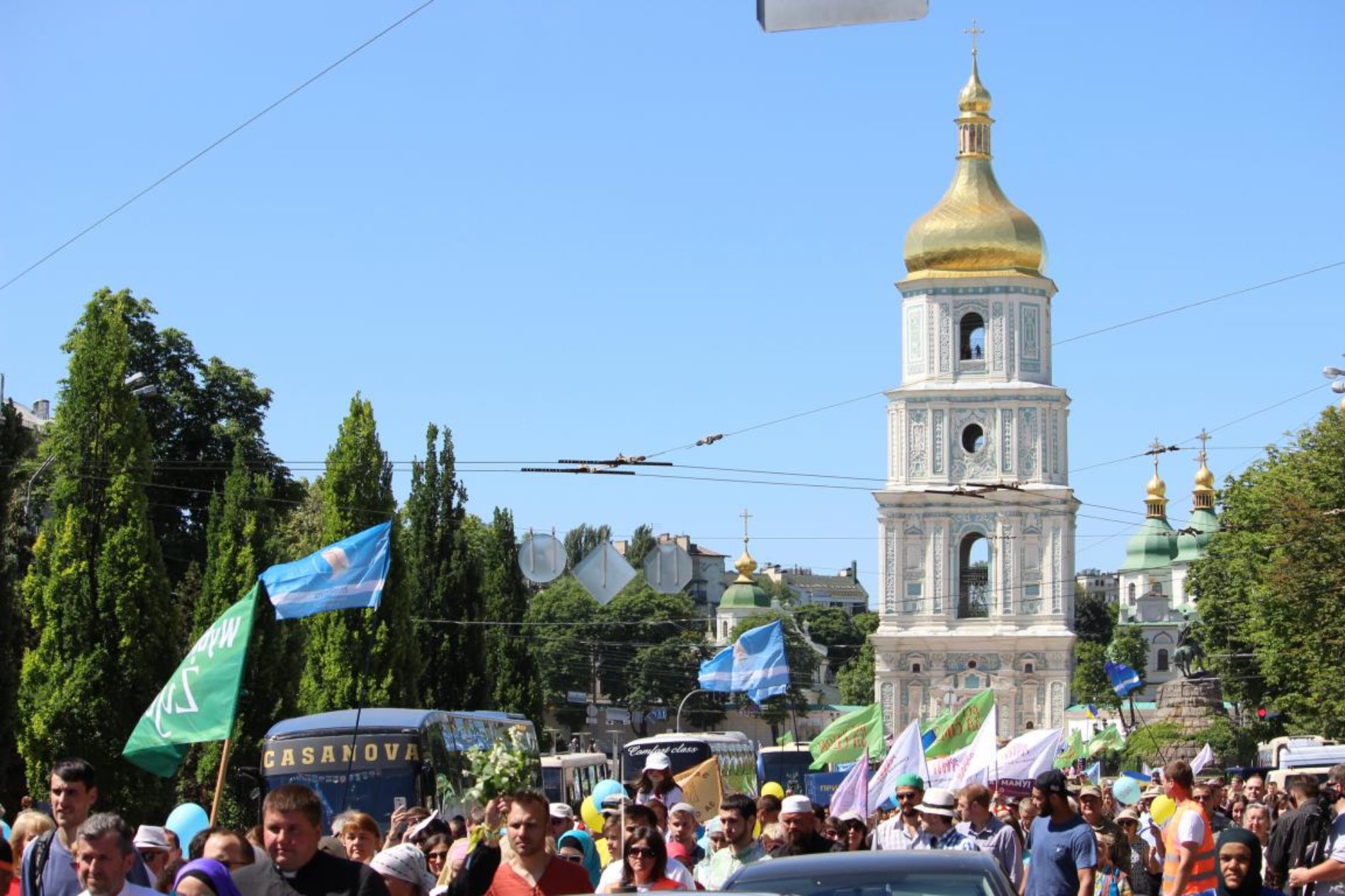 Третя Всеукраїнська Хода на захист прав дітей та сімей зібрала близько 10 тисяч учасників