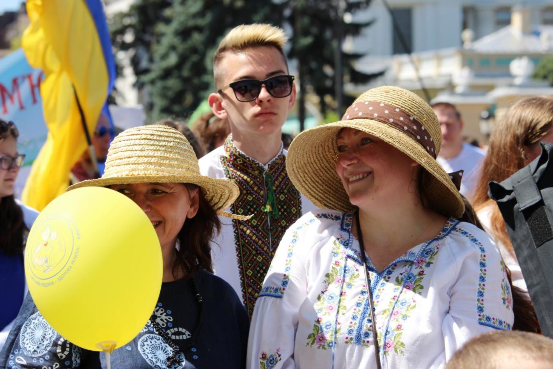 Третя Всеукраїнська Хода на захист прав дітей та сімей зібрала близько 10 тисяч учасників