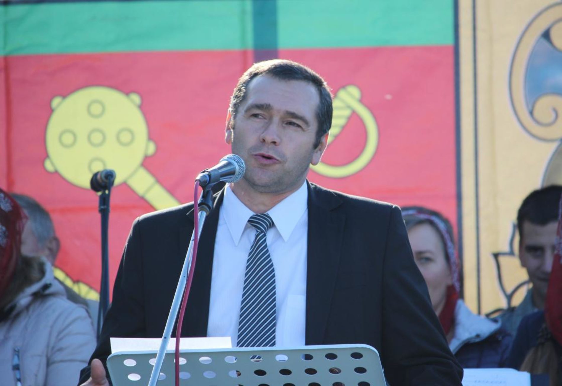 Коли церква стає лідером у селі: на Святі Подяки у Тарасівці влада дякувала церкві за активну позицію