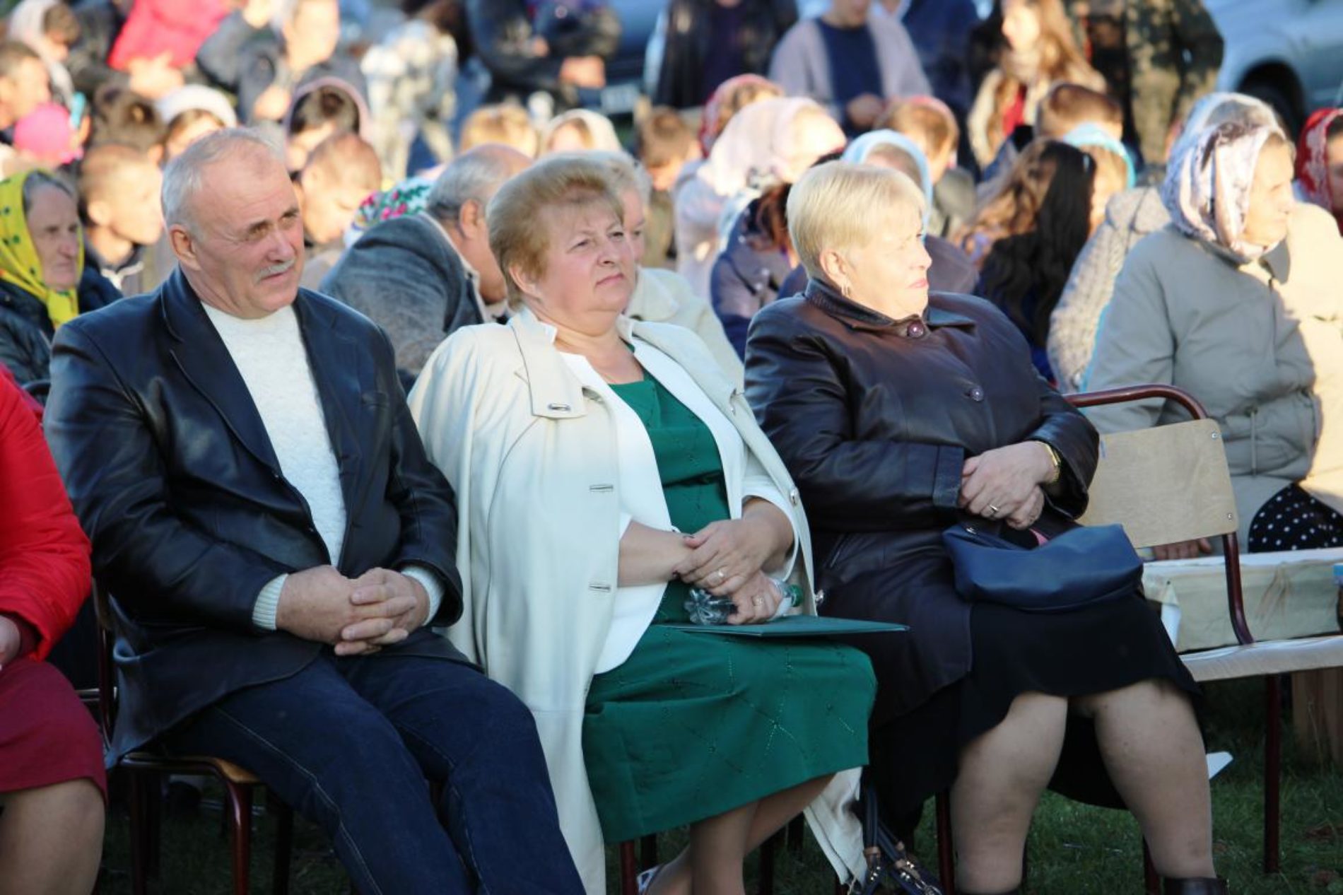 Коли церква стає лідером у селі: на Святі Подяки у Тарасівці влада дякувала церкві за активну позицію
