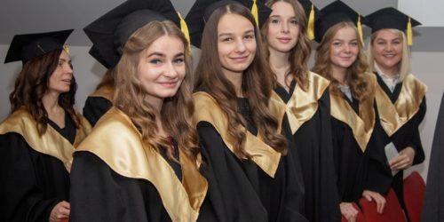 Київський біблійний інститут у листопаді випустив майже півсотні випускників