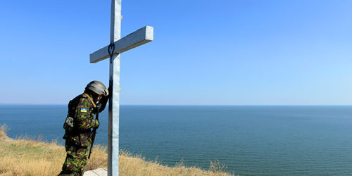 ІРС пояснює наслідки воєнного стану для свободи віросповідання в Україні     