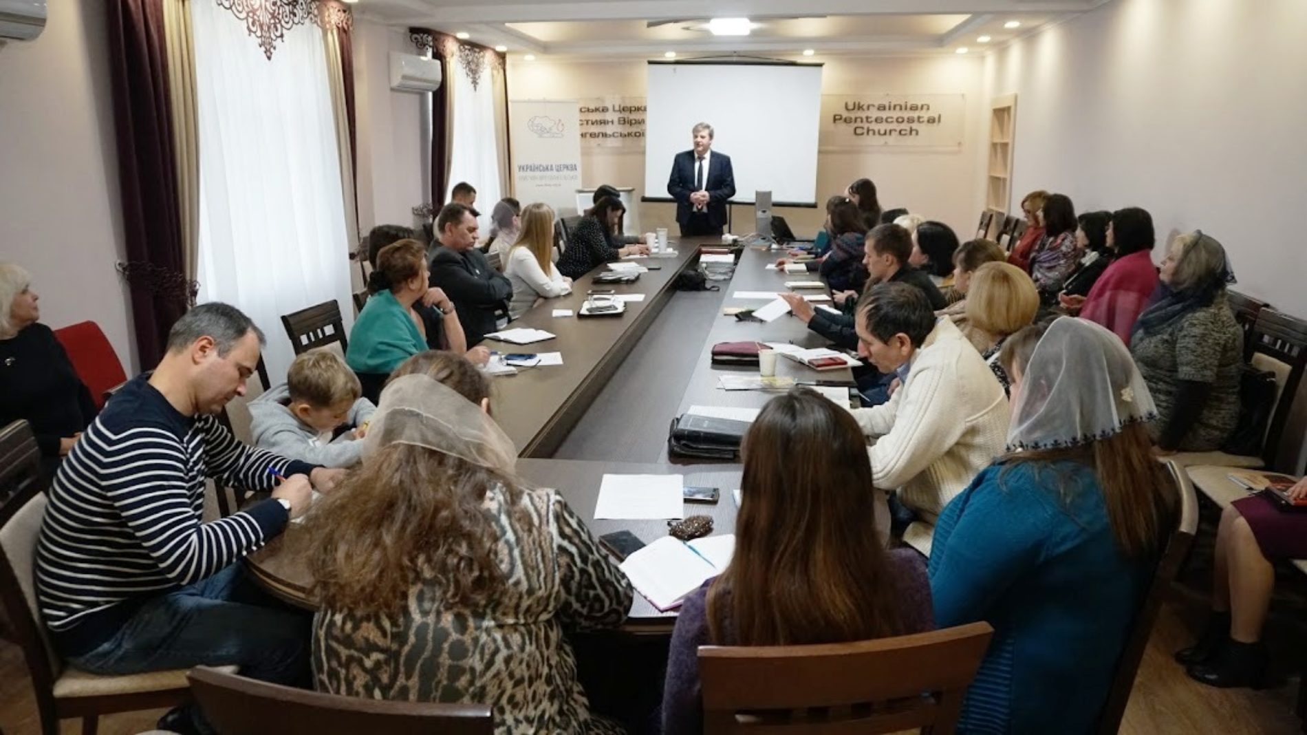 Лариса Мурах: «Сьогодні зростає цифрове покоління, яке виховується поколінням книжкових батьків»