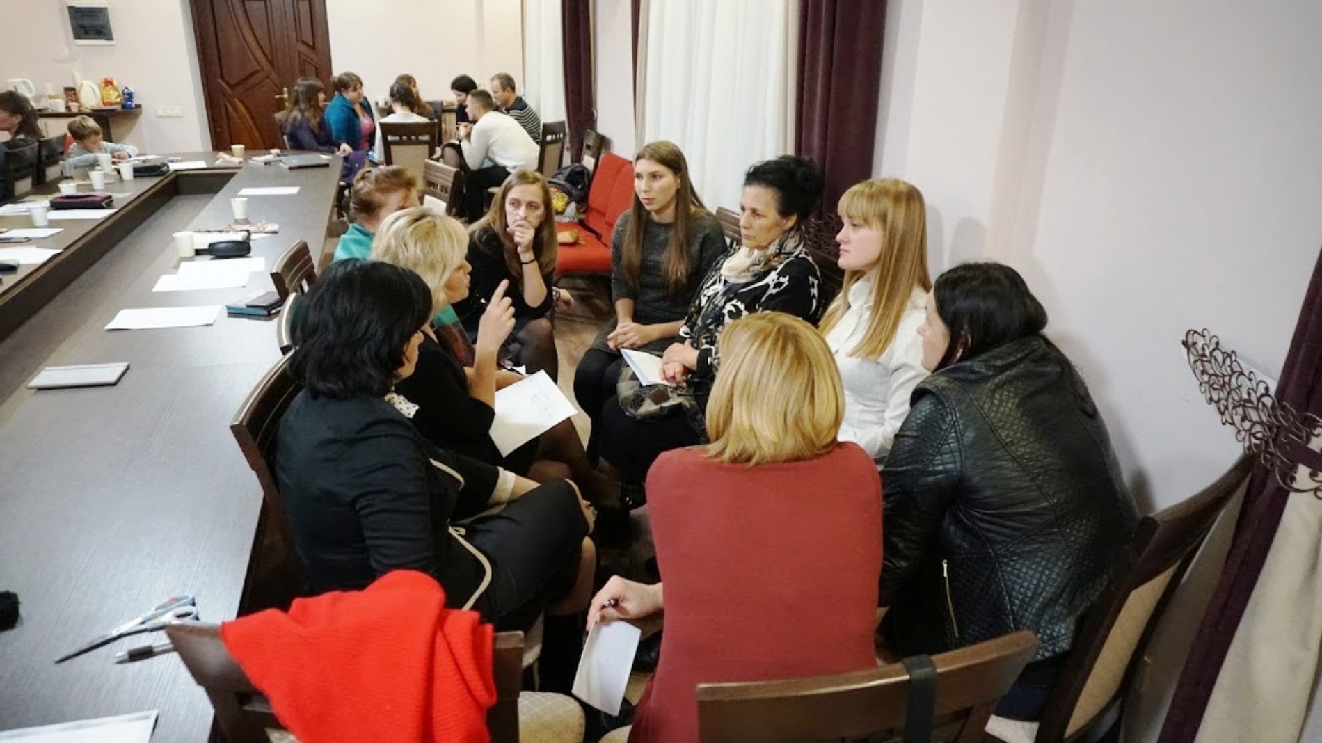 Лариса Мурах: «Сьогодні зростає цифрове покоління, яке виховується поколінням книжкових батьків»