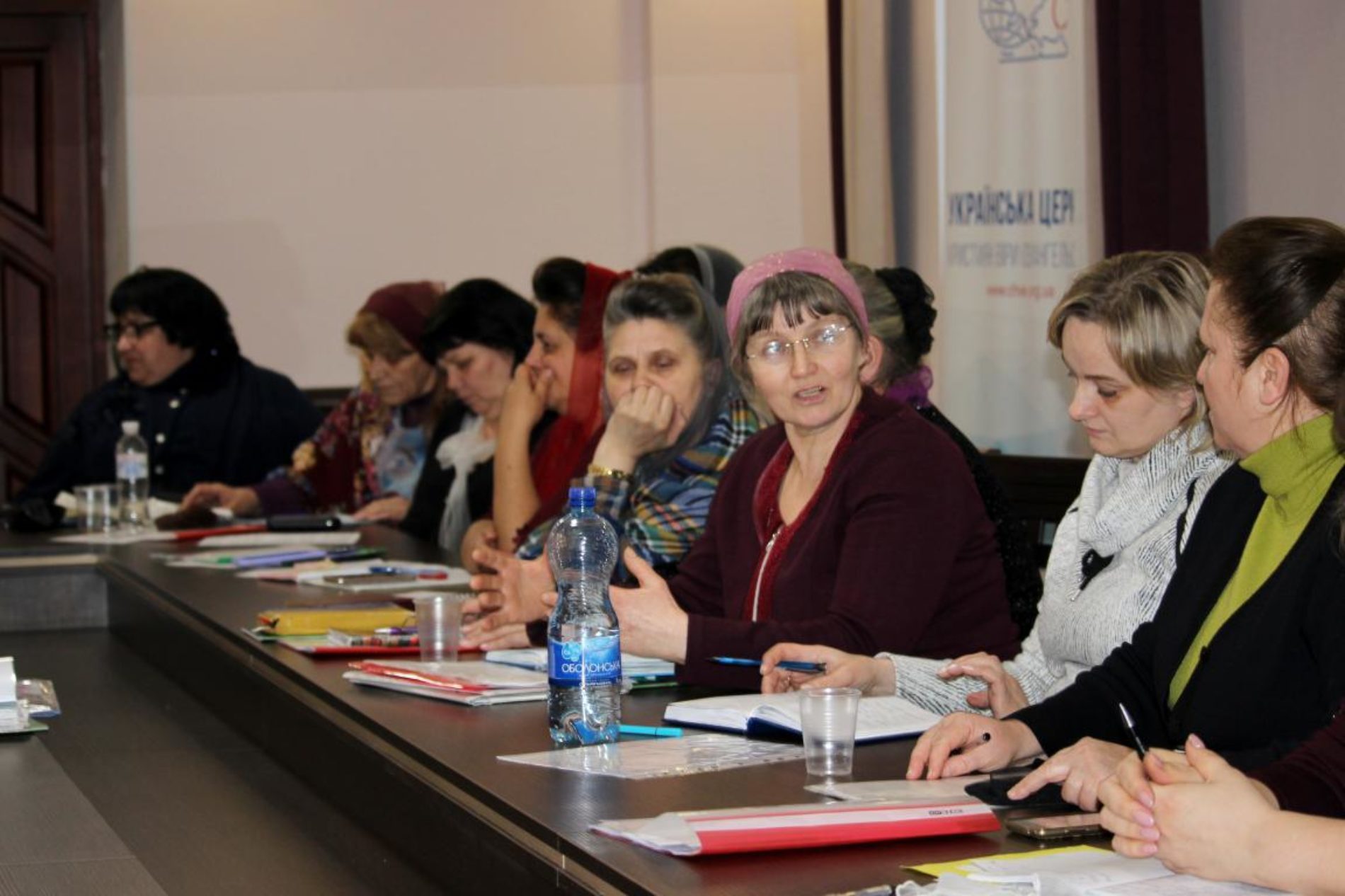 Як посилити служіння жінкам у суспільстві, що стрімко змінюється – про це йшлося на нараді Відділу жіночого служіння