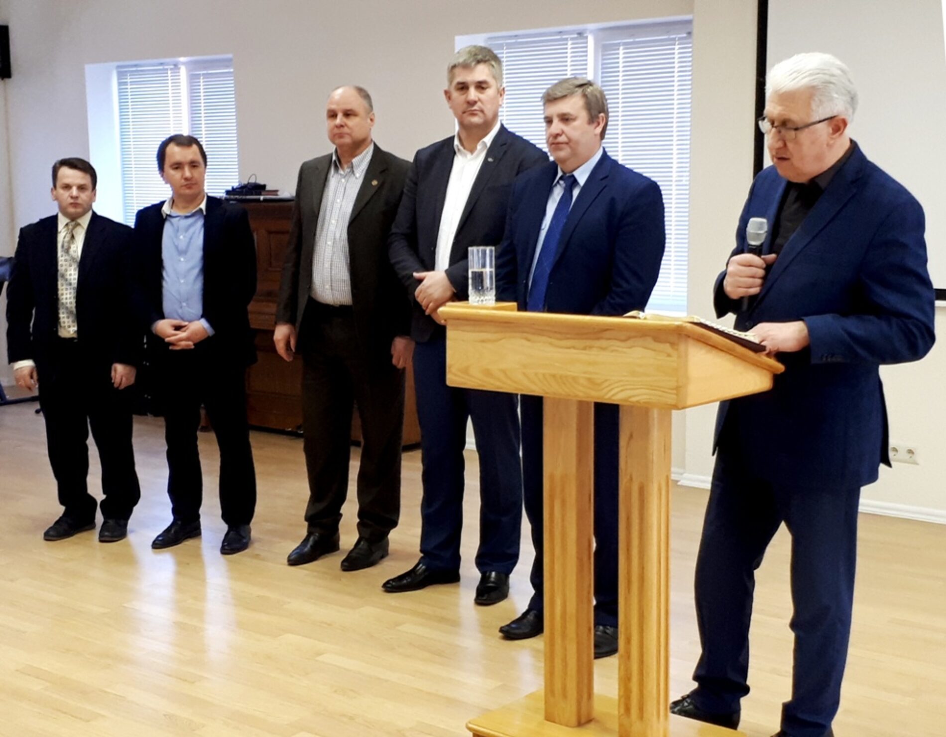 До Київського  міського об’єднання  УЦХВЄ приєдналося шість помісних церков