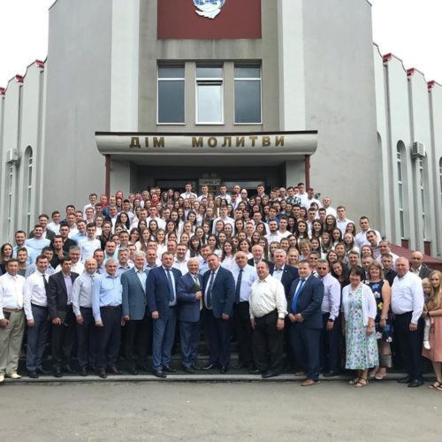 З нагоди 30-річного ювілею місії «Добрий Самарянин» в Рівному пройшла молодіжна місіонерська конференція