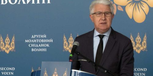 «Сьогодні пишуться золоті сторінки історії Волині» – Михайло Паночко під час молитовного  сніданку у Луцьку