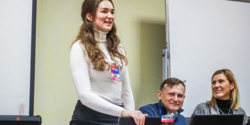 Полтавську молодь навчали інтернет-благовістю
