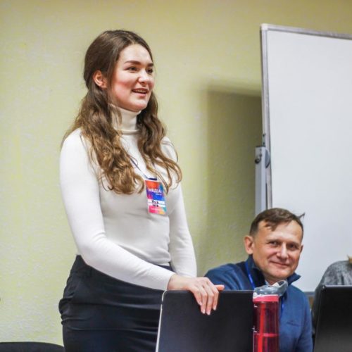 Полтавську молодь навчали інтернет-благовістю