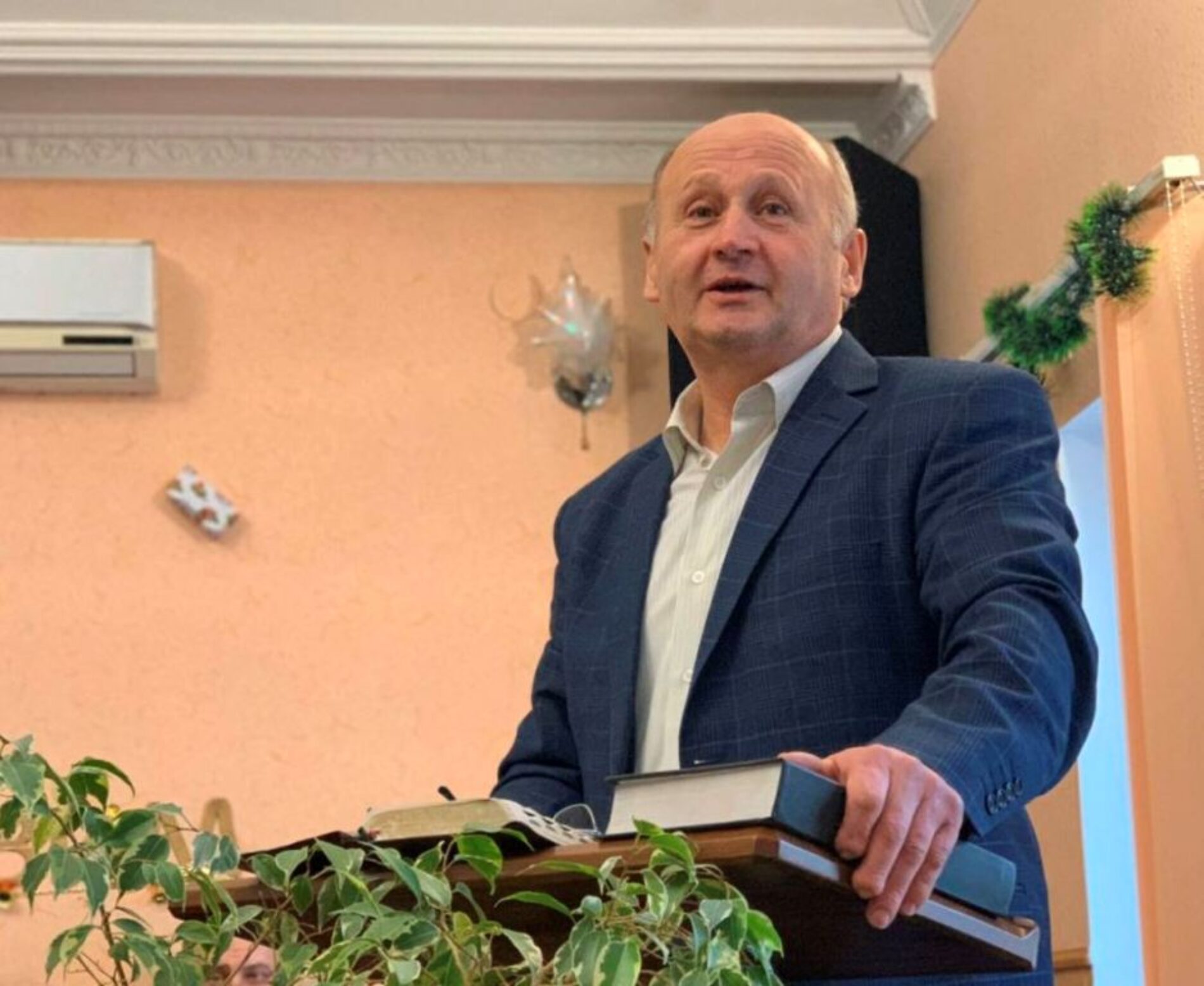 Анатолій Козачок: «На Сумщині розпочали роботу два нових відділи обласного об’єднання церков – соціальний та сімейного служіння»