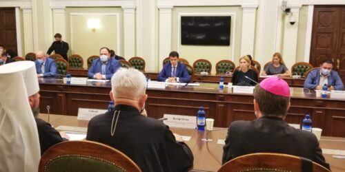 Рада Церков обговорила з головою ВР Разумковим питання, які хвилюють віруючих