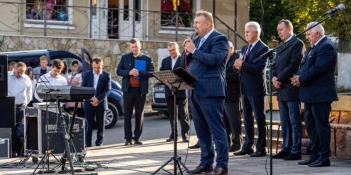 «Все, що маємо – це результат багаторічних молитов…»  Церква в селищі Вишнівець днями відзначила 90 років