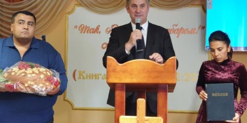 День подяки у місті Жашкові Черкаської області святкували з рукопокладенням пастора