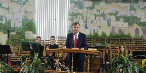 На Тернопільщині молодь вчилася як правильно будувати спілкування до шлюбу