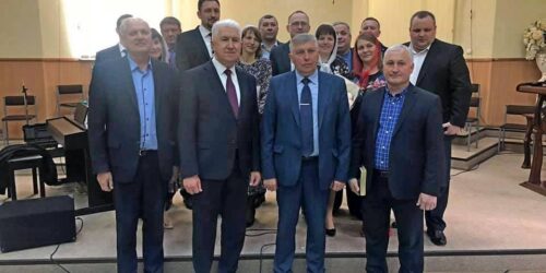 У Рівному старший єпископ здійснив молитву з рукопокладанням