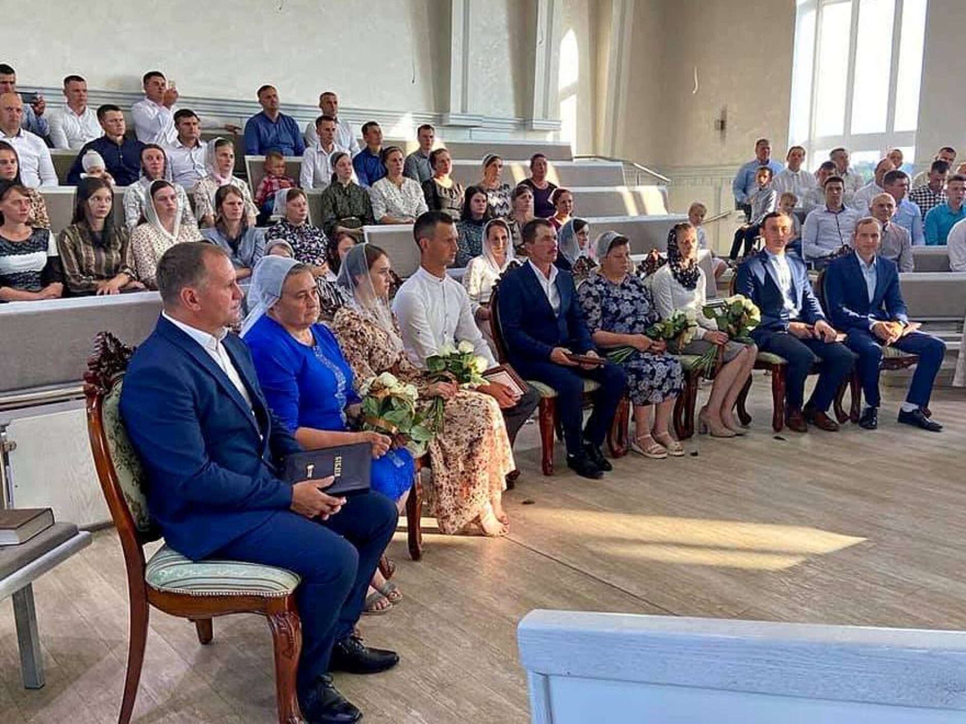 «А пресвітери, які добре пильнують діла, нехай будуть наділені подвійною честю» – у Кідрах рукопоклали служителів  