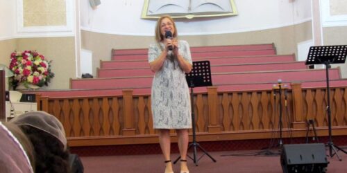 «Жінка, яка шукала Бога» – на конференції в Івано-Франківську сестрам служила місіонерка з Мексики