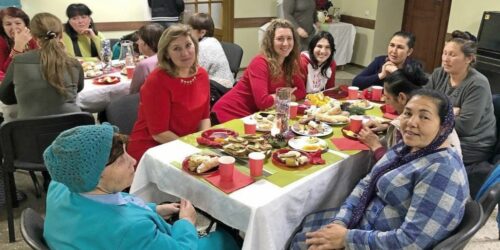 Різдвяна історія до чаю – в Херсоні сестри влаштували затишну євангелізацію