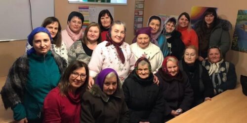 На Херсонщині шириться традиція сестринських біблійних читань   