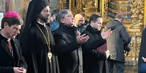 В Софійському Соборі молилися за Україну, незважаючи на обстріли Києва російськими ракетами