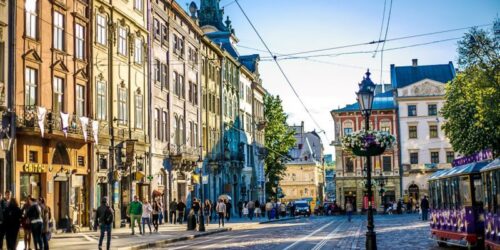 На Пасху світ молитиметься разом з Україною про мир