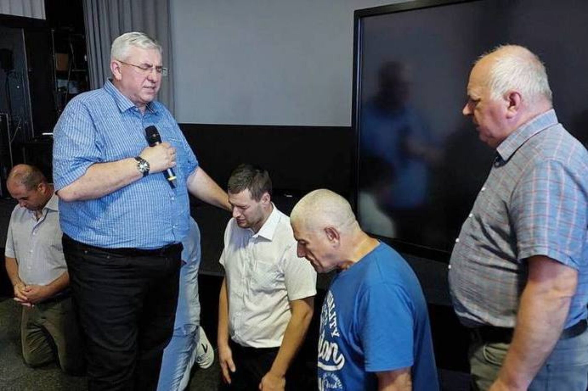 За тиждень у Німеччині відкрилося дві українські п’ятидесятницькі церкви