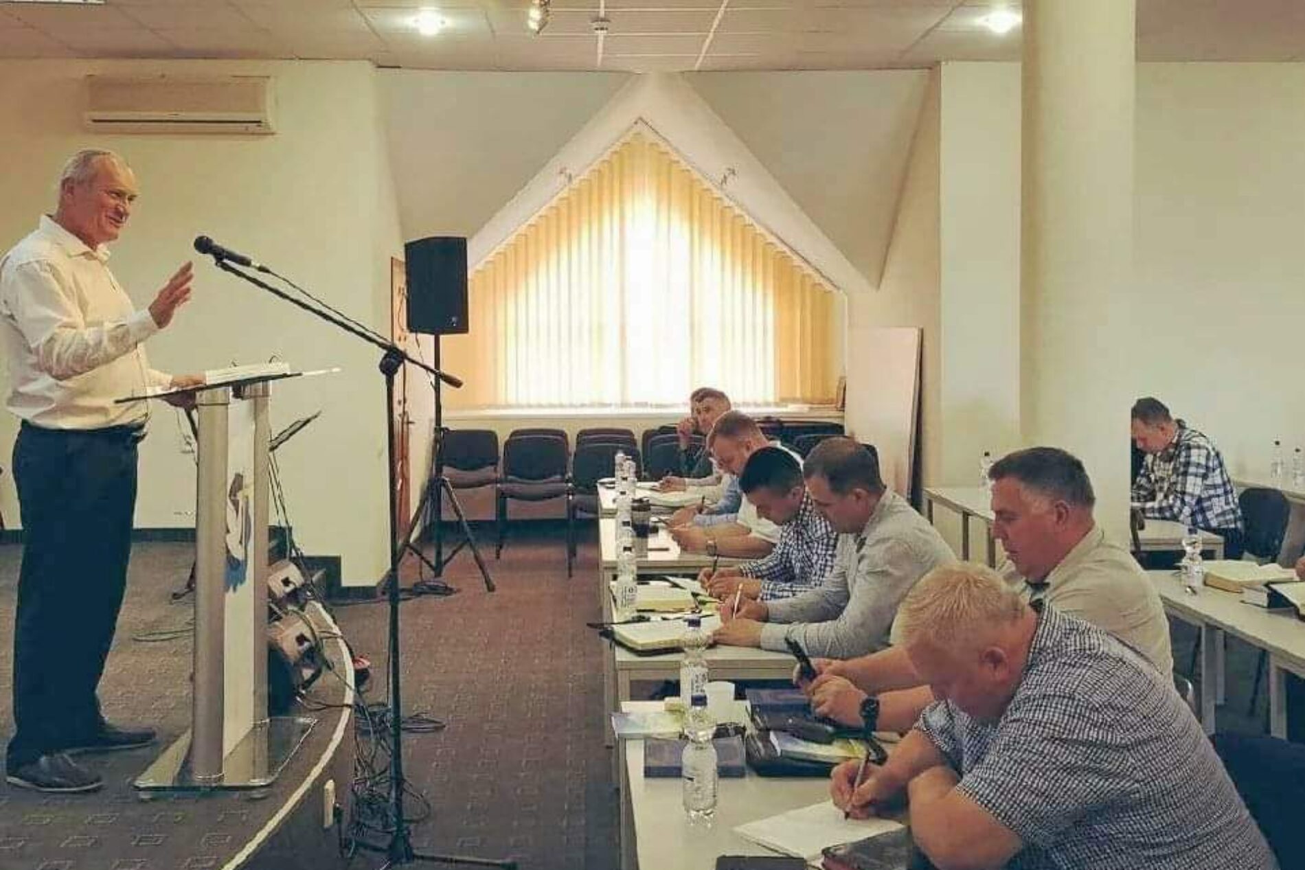 «Наша справа молитися за людей, допомагати і проповідувати їм, тоді будемо бачити пробудження» – Олександр ПОПЧУК