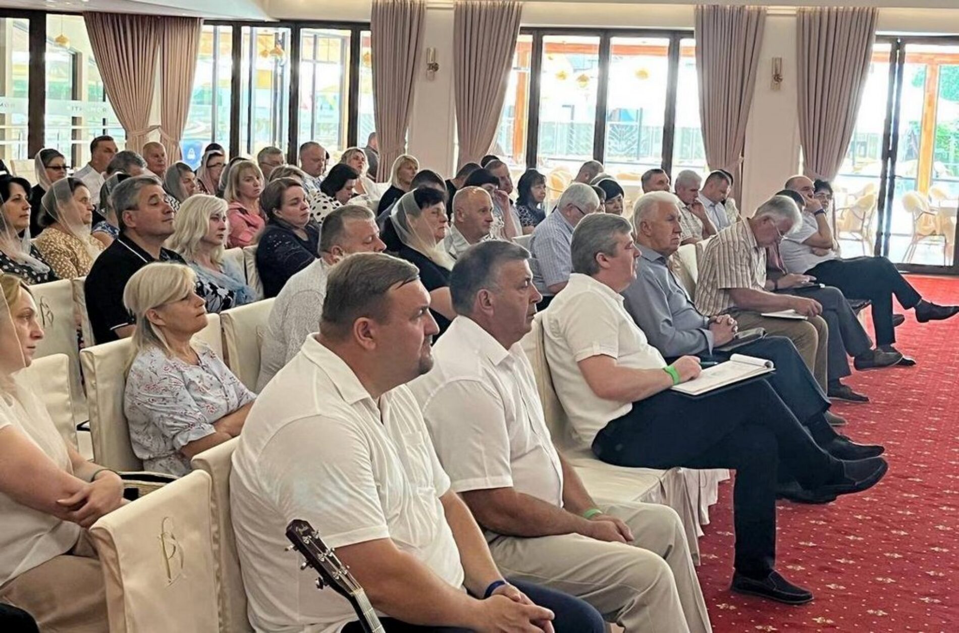 Мова богослужінь, календар свят, структурні зміни – теми яких торкнулися під час засідання Комітету УЦХВЄ