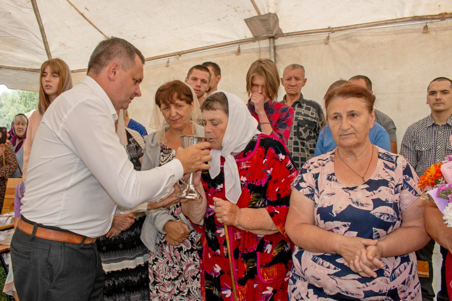 Поблизу Лубен на Полтавщині провели водне хрещення для вірян семи церков