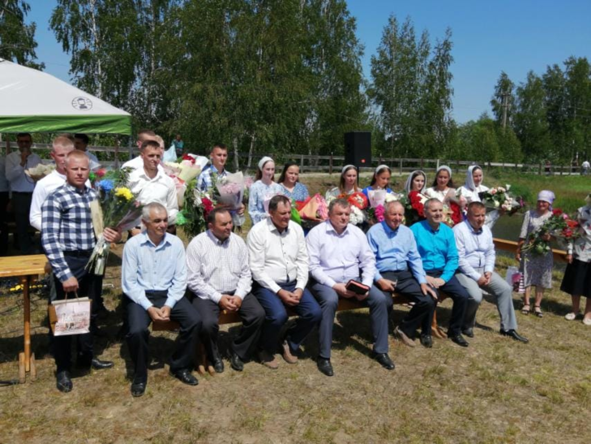Водні хрещення у розпалі – на Рівненщині сотні людей присвячують життя Господу