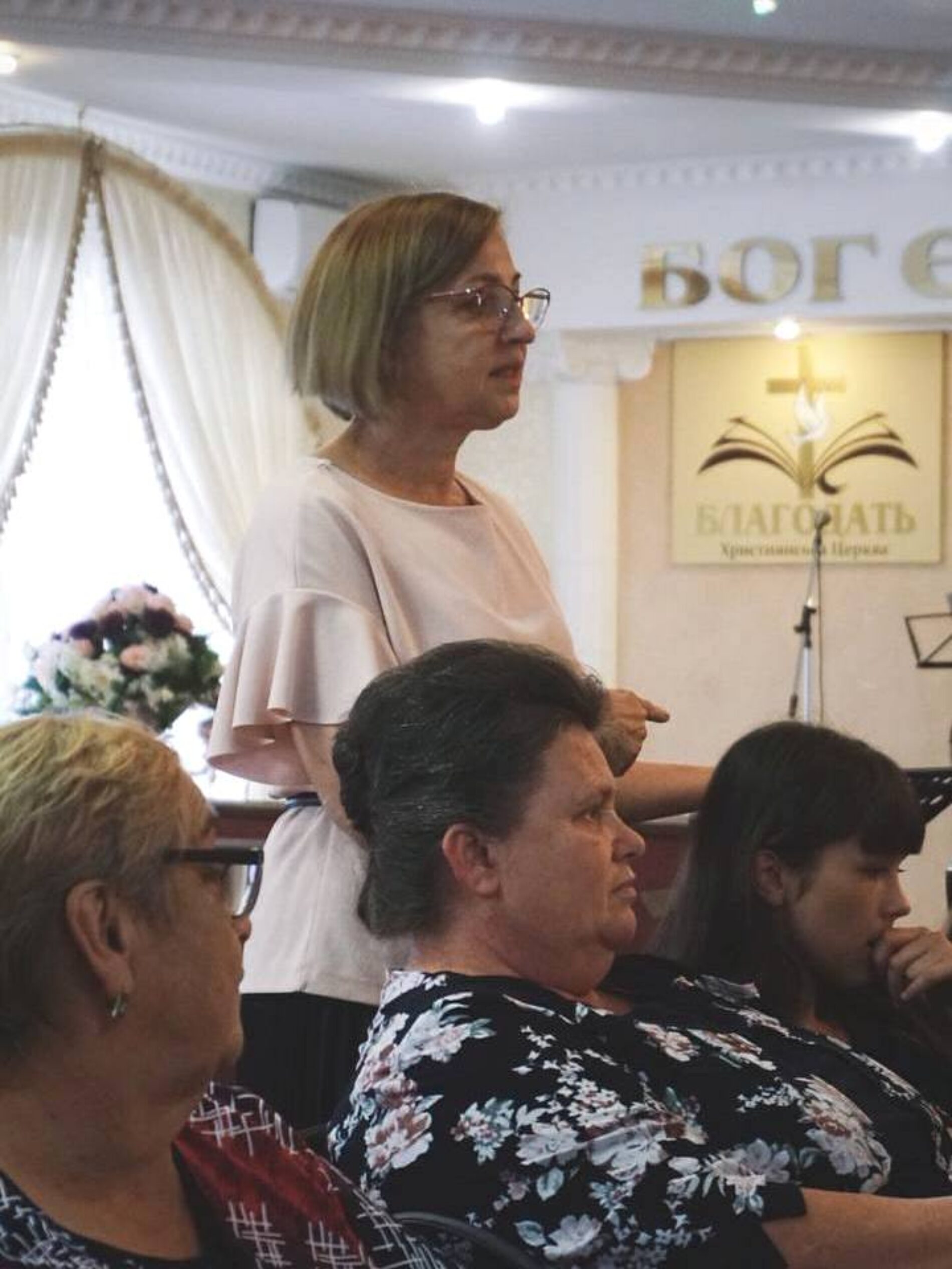 У Тисмениці сестри шукали «7 точок опори в стані невагомості» — ФОТО