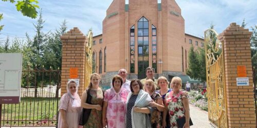 Незважаючи на постійну загрозу обстрілів і ракетних атак, у Миколаєві провели багатолюдне жіноче зібрання