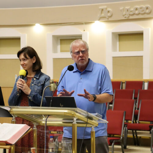«Найперше завдання консультації — дати людині надію!» — у Рівному пройшла конференція з кризового душеопікунства