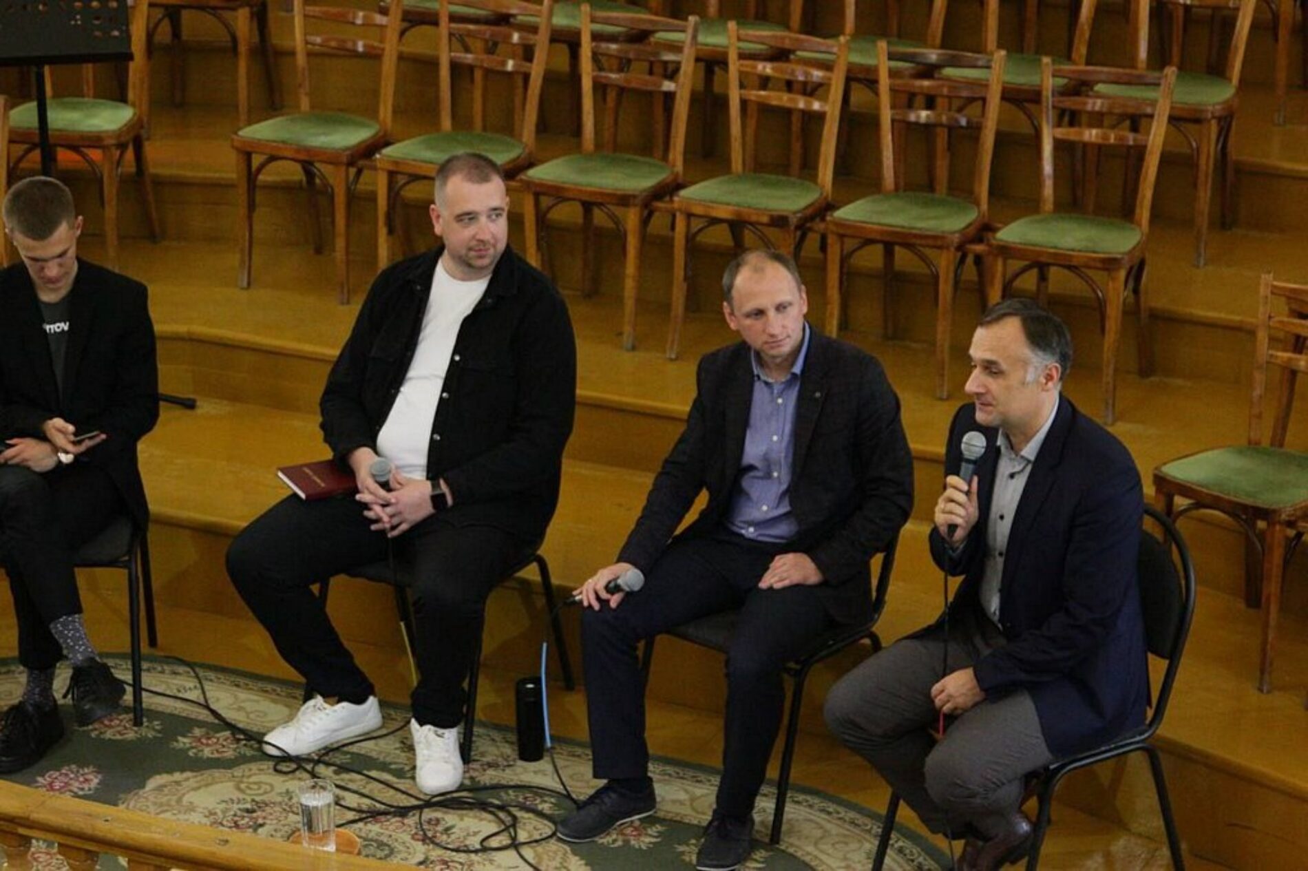 Яка роль Церкви й християнина в умовах війни, розмірковувала молодь на конференції у Тернополі