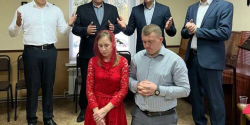 На Полтавщині тривають служіння рукопокладення нових служителів